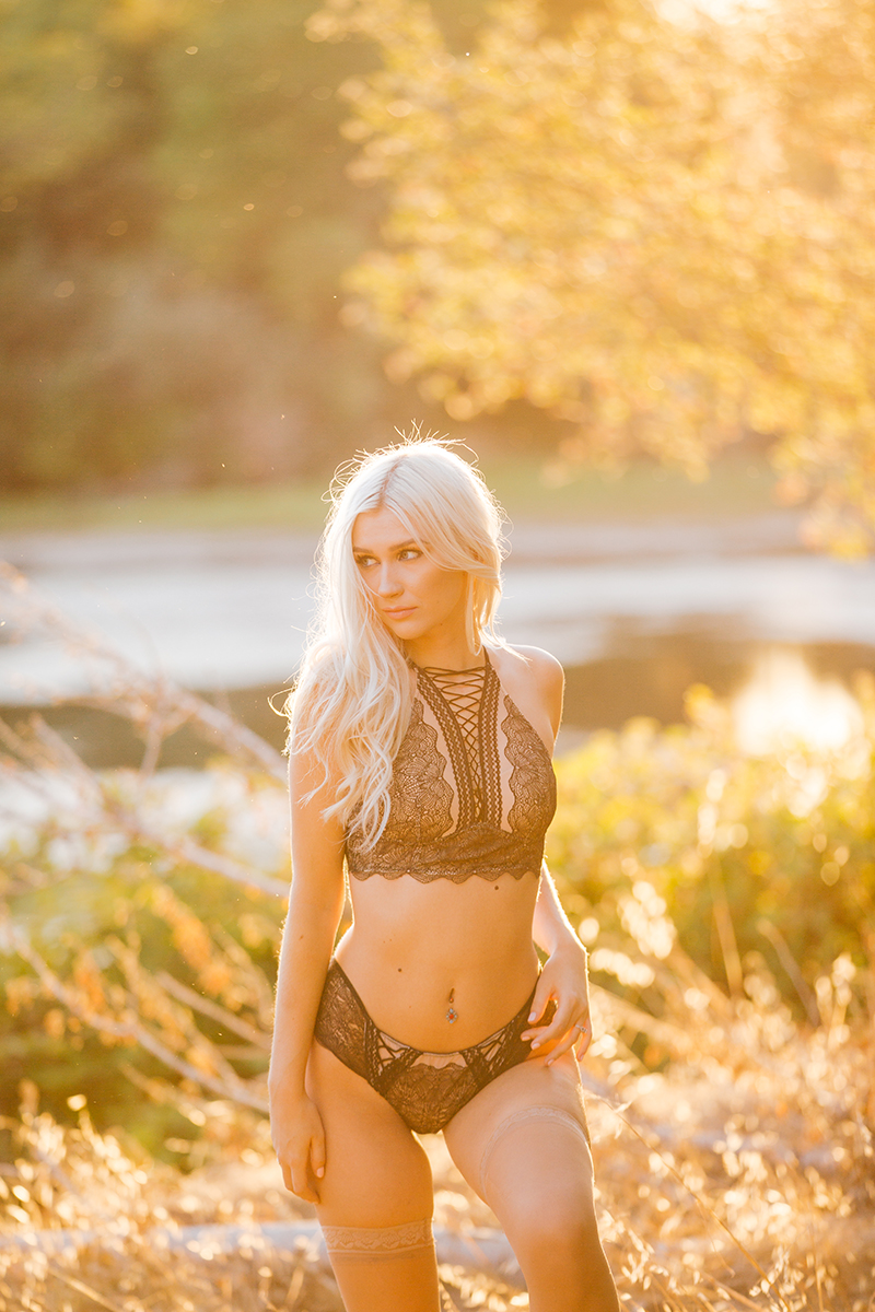 https://steamfoxphotography.com/wp-content/uploads/2019/09/steamfox_photography-web-miss_brooklyn-horseshoe_road-recreation_area-boudoir_photos-oakdale_california-14.jpg