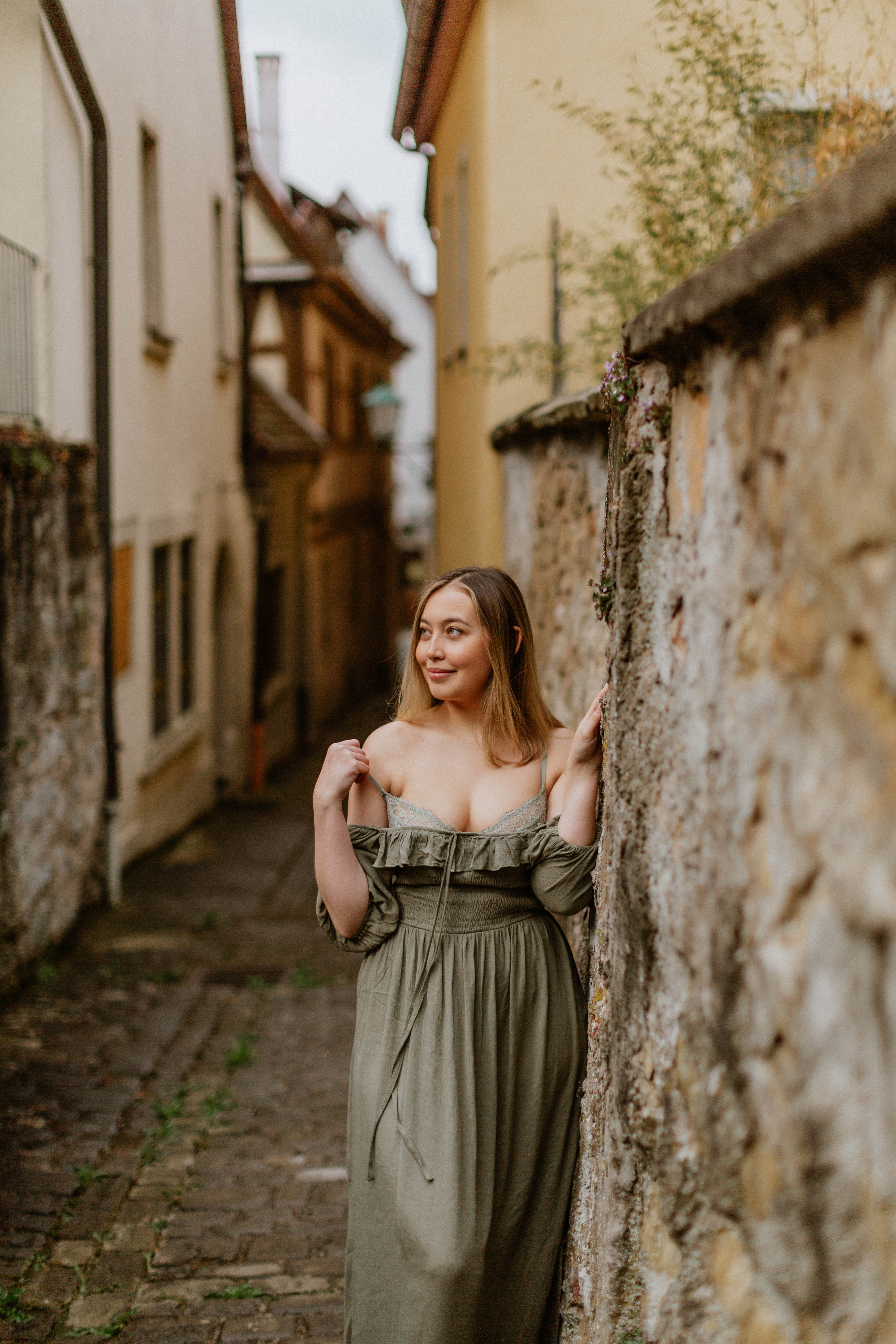 https://steamfoxphotography.com/wp-content/uploads/2022/01/steamfox_photography-web-miss_china-rothenburg_ob_der_tauber-boudoir_photography-bavaria_germany-11.jpg