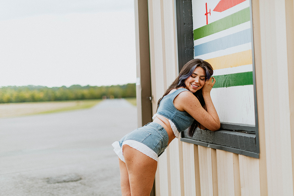 https://steamfoxphotography.com/wp-content/uploads/2022/12/steamfox_photography-web-cornelia_fort_airport-boudoir_photography-nashville_tennessee-ford_bronco-car_wash-25.jpg