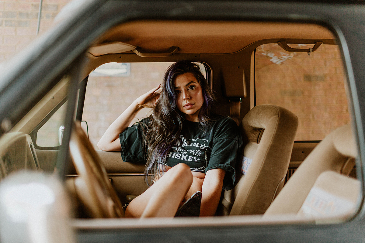 https://steamfoxphotography.com/wp-content/uploads/2022/12/steamfox_photography-web-cornelia_fort_airport-boudoir_photography-nashville_tennessee-ford_bronco-car_wash-49.jpg